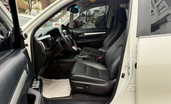 Toyota Hilux CD SRX 4x4 2.8 TDI 16V Diesel Aut. 2021 Diesel-6