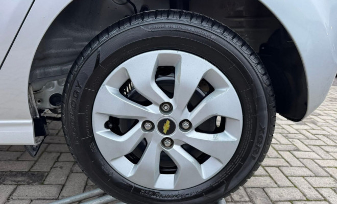GM - Chevrolet ONIX HATCH LT 1.0 8V FlexPower 5p Mec. 2018 Flex-17