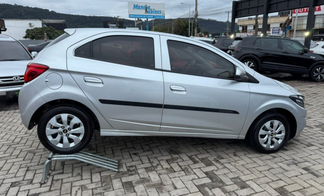 GM - Chevrolet ONIX HATCH LT 1.0 8V FlexPower 5p Mec. 2018 Flex-15