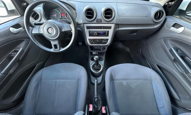 VW - VolksWagen VOYAGE Comfortline  1.0 T.Flex 8V 4p 2016 Flex-5