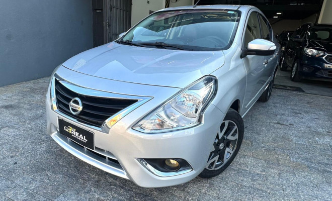 Nissan VERSA UNIQUE 1.6 16V FlexStart 4p Aut. 2017 Flex
