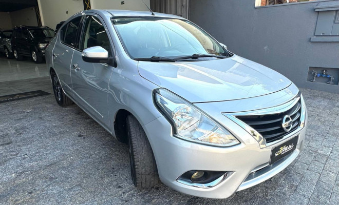 Nissan VERSA UNIQUE 1.6 16V FlexStart 4p Aut. 2017 Flex-6