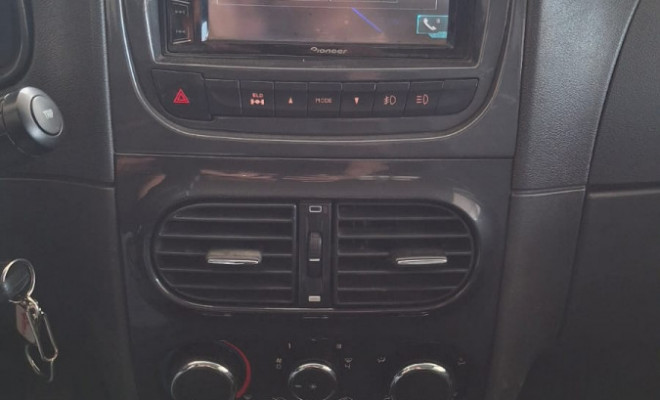 Fiat Strada Adv. Ext./ Ext.1.8 LOCKER Flex CE 2016 Flex-10