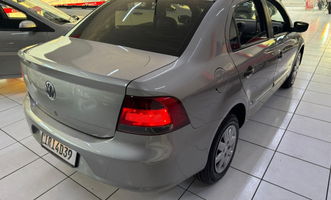 VW - VolksWagen VOYAGE 1.0/1.0 City Mi Total Flex 8V 4p 2011 Flex-4