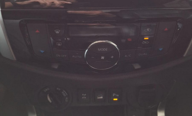 Nissan Frontier LE CD 4x4 2.3 Bi-TB Diesel Aut. 2017 Diesel-9