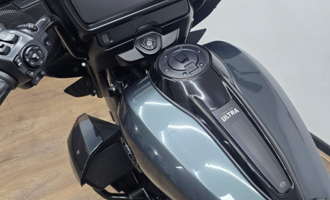 HARLEY-DAVIDSON STREET GLIDE ULTRA FLHXU 2025 Gasolina-13