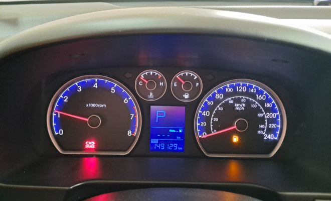 Hyundai i30 2.0 16V 145cv 5p Aut. 2010 Gasolina-11