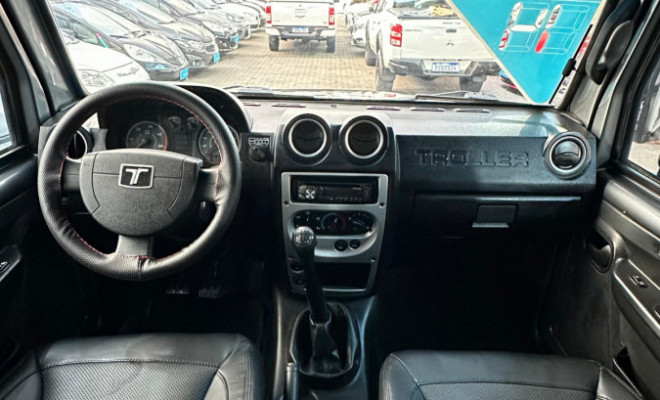 Troller T-4 4x4 3.2 TGV tdi Cap. Rígida Diesel 2014 Diesel-8