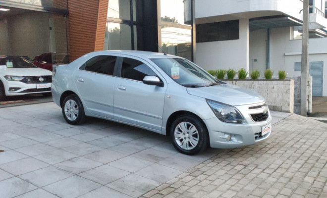 GM - Chevrolet COBALT LTZ 1.8 8V Econo.Flex 4p Mec. 2013 Flex