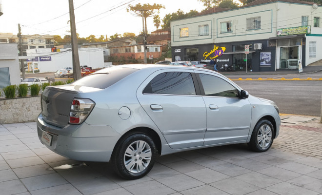 GM - Chevrolet COBALT LTZ 1.8 8V Econo.Flex 4p Mec. 2013 Flex-1