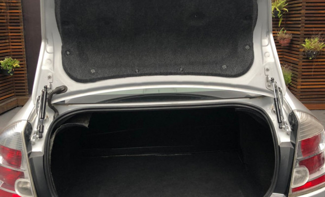 Nissan Sentra 2.0  Aut. 2008 Flex  Muito conforto investindo POUCO-8