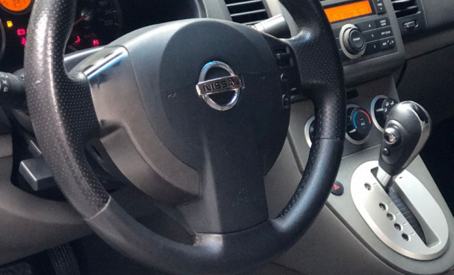 Nissan Sentra 2.0  Aut. 2008 Flex  Muito conforto investindo POUCO-7