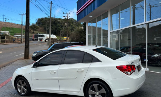 GM - Chevrolet CRUZE LT 1.8 16V FlexPower 4p Mec. 2015 Flex-1