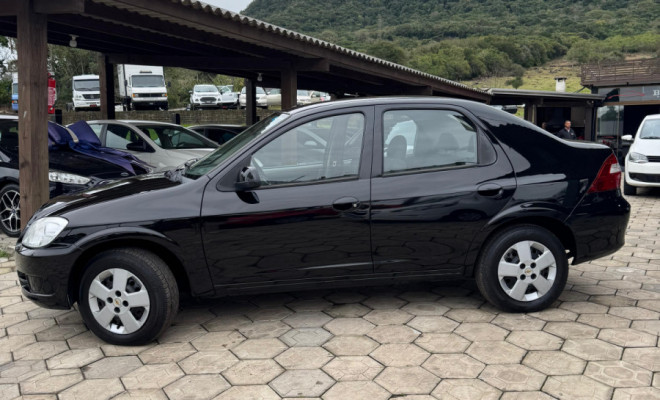 GM - Chevrolet PRISMA  Sed. Maxx/ LT 1.4 8V ECONOF. 4p 2012 Flex-1