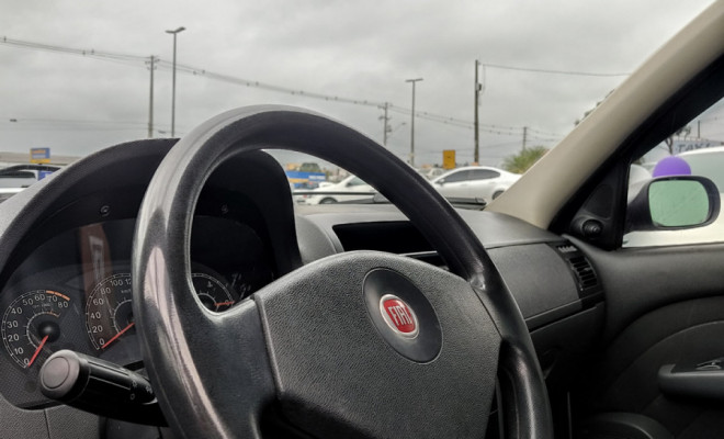 Fiat Siena EL Celeb. 1.0 mpi Fire Flex 8V 4p 2010 Flex-8