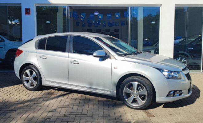 GM - Chevrolet CRUZE HB Sport LT 1.8 16V FlexP. 5p Aut 2014 Flex-0