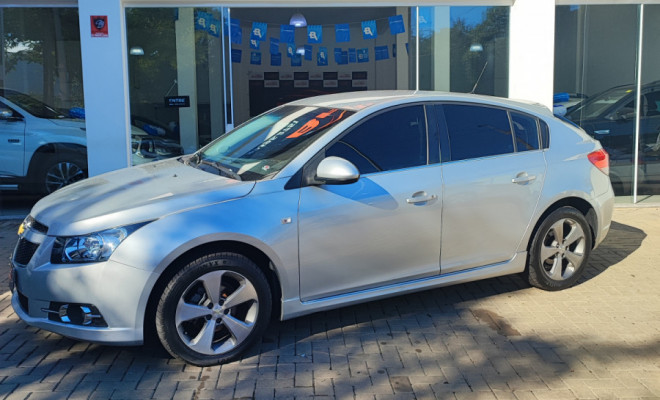 GM - Chevrolet CRUZE HB Sport LT 1.8 16V FlexP. 5p Aut 2014 Flex