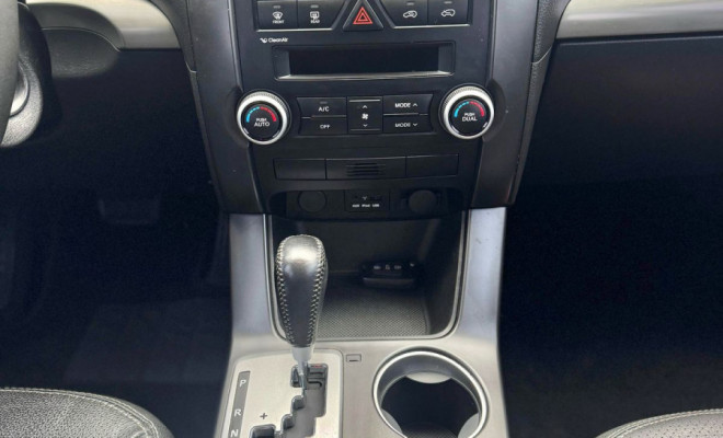 Kia Motors Sorento 2.4 16V 4x2 Aut. 2012 Gasolina-8