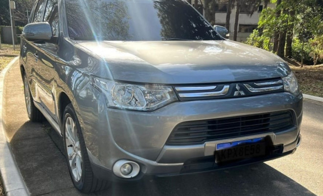 Mitsubishi OUTLANDER 2.0 16V 160cv Aut. 2014 Gasolina-2