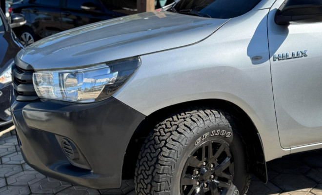 Toyota Hilux CS 4x4 2.8 TDI Diesel Mec. 2020 Diesel-0