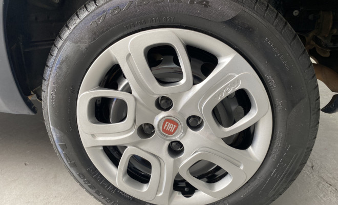 Fiat UNO ECONOMY Celeb. 1.4 EVO F. Flex 8V 4p 2014 Flex-8