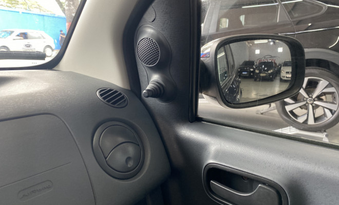 Fiat UNO ECONOMY Celeb. 1.4 EVO F. Flex 8V 4p 2014 Flex-12