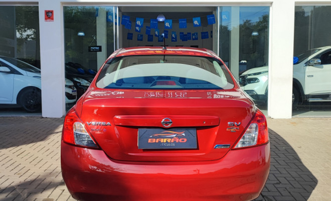 Nissan VERSA SV 1.6 16V Flex Fuel 4p Mec. 2014 Flex-1