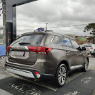 Mitsubishi OUTLANDER HPE-S 2.2 Diesel 4x4 Aut. 2021 Diesel-1