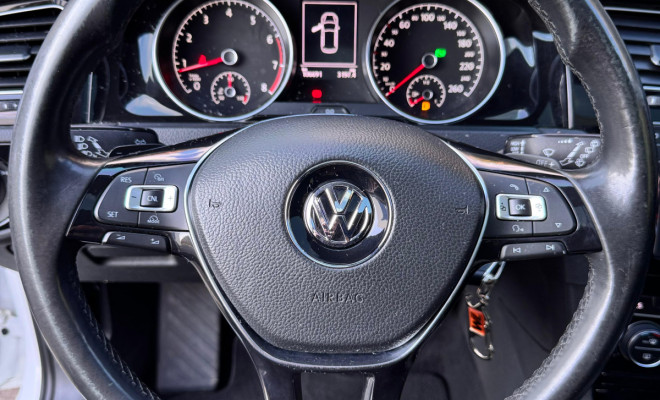 VW - VolksWagen Golf Highline 1.4 TSI 140cv Aut. 2015 Gasolina-9