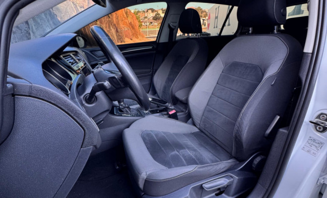 VW - VolksWagen Golf Highline 1.4 TSI 140cv Aut. 2015 Gasolina-8