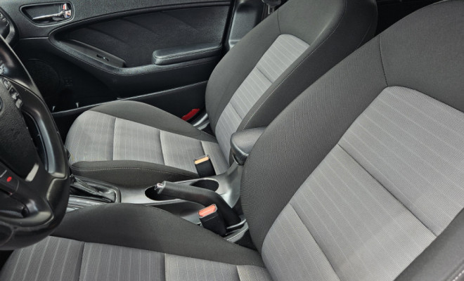 Kia Motors Cerato 1.6 16V  Flex  Aut. 2015 Flex-10