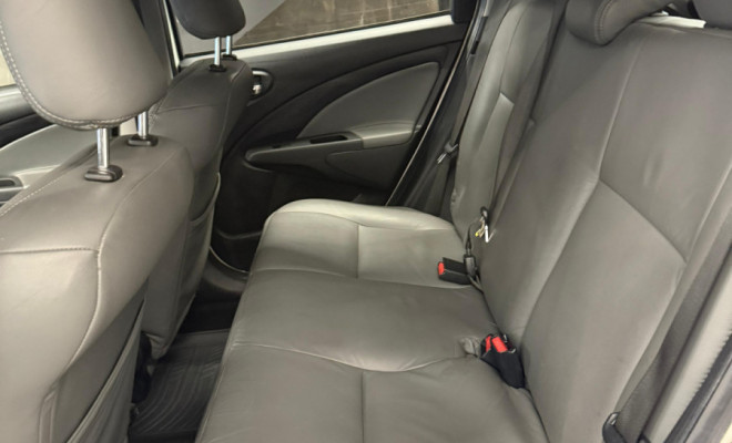 Toyota ETIOS X Plus 1.5 Flex 16V 5p Mec. 2019 Flex-15