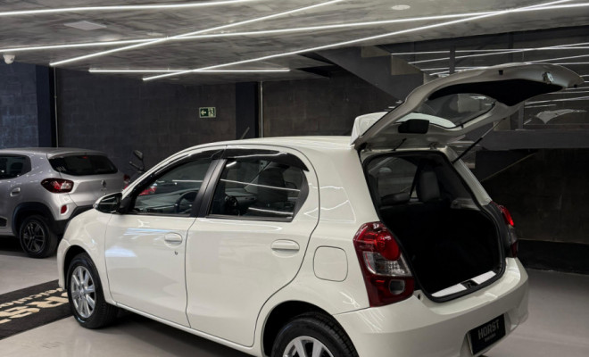 Toyota ETIOS X Plus 1.5 Flex 16V 5p Mec. 2019 Flex-2