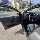 VW - VolksWagen Gol (novo) 1.0 Mi Total Flex 8V 4p 2011 Flex