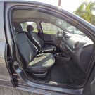 VW - VolksWagen Gol (novo) 1.0 Mi Total Flex 8V 4p 2011 Flex