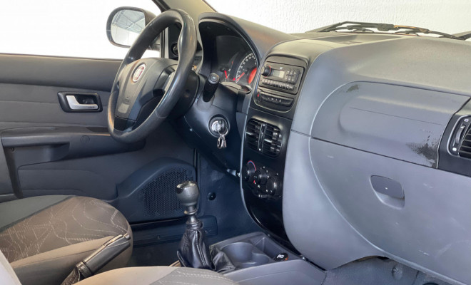 Fiat Strada Working 1.4 mpi Fire Flex 8V CD 2014 Flex-8