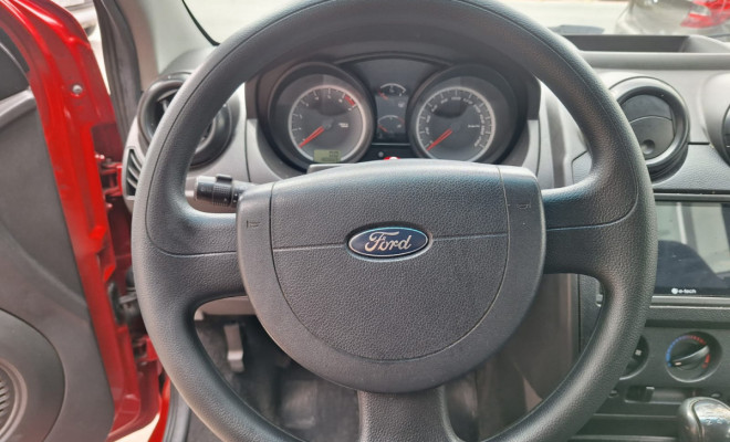 Ford Fiesta 1.0 8V Flex/Class 1.0 8V Flex 5p 2013 Flex-8