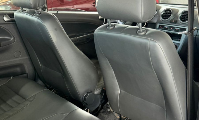 VW - VolksWagen Gol (novo) 1.0 Mi Total Flex 8V 4p 2009 Flex-17