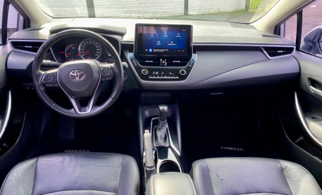 Toyota Corolla XEi 2.0 Aut. - 2023-4