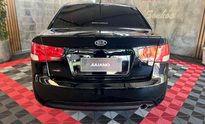 Kia Motors Cerato 1.6 16V Mec. 2011 Flex-13