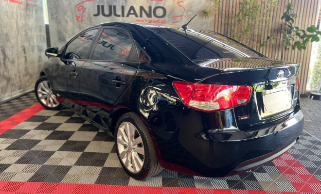 Kia Motors Cerato 1.6 16V Mec. 2011 Flex-2