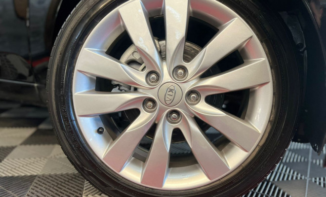 Kia Motors Cerato 1.6 16V Mec. 2011 Flex-10