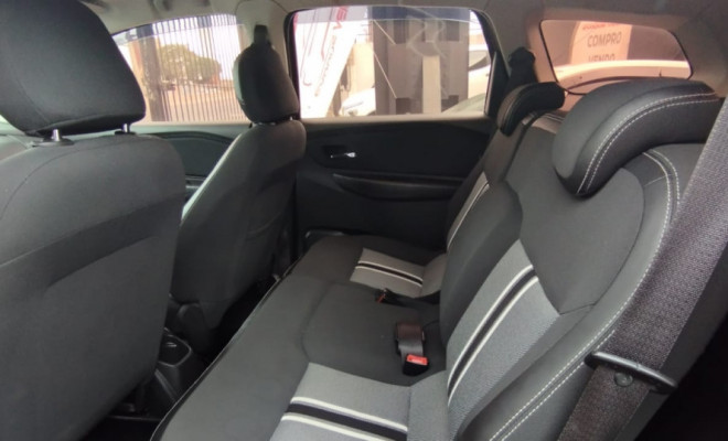 GM - Chevrolet SPIN ACTIV 1.8 8V Econo. Flex 5p Aut. 2015 Flex-11