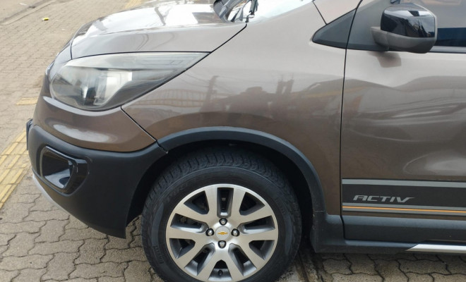 GM - Chevrolet SPIN ACTIV 1.8 8V Econo. Flex 5p Aut. 2015 Flex-5