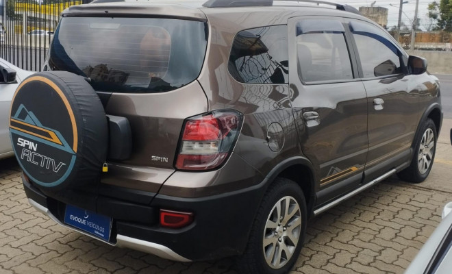 GM - Chevrolet SPIN ACTIV 1.8 8V Econo. Flex 5p Aut. 2015 Flex-2
