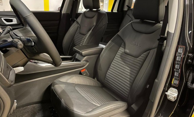 Jeep Commander Longitude T270 1.3 TB Flex Aut 2025-12