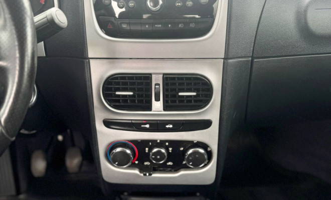 Fiat Idea Adv./ Adv.LOCK.Dualogic 1.8 Flex 5p 2014 Flex-8
