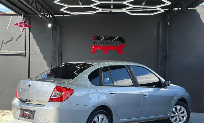 Renault SYMBOL Privilège Hi-Flex 1.6 16V 4p 2010 Flex-2