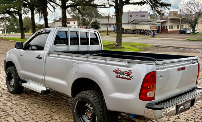Toyota Hilux CS D4-D 4x4 2.5 16V 102cv TB Dies. 2011 Diesel-0