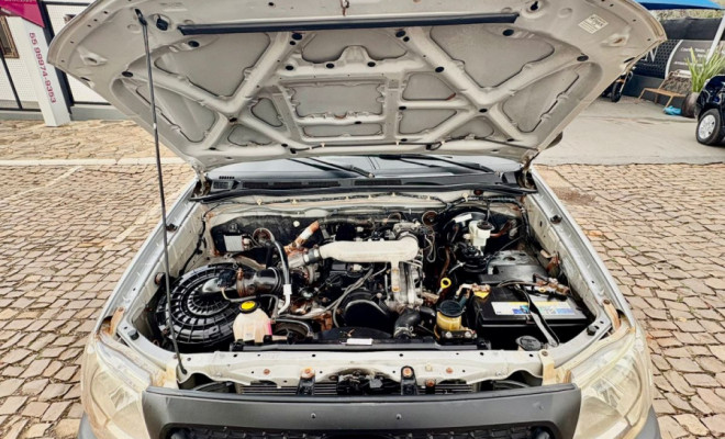 Toyota Hilux CS D4-D 4x4 2.5 16V 102cv TB Dies. 2011 Diesel-8